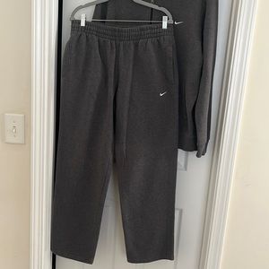 Nike 2 piece sweatsuit